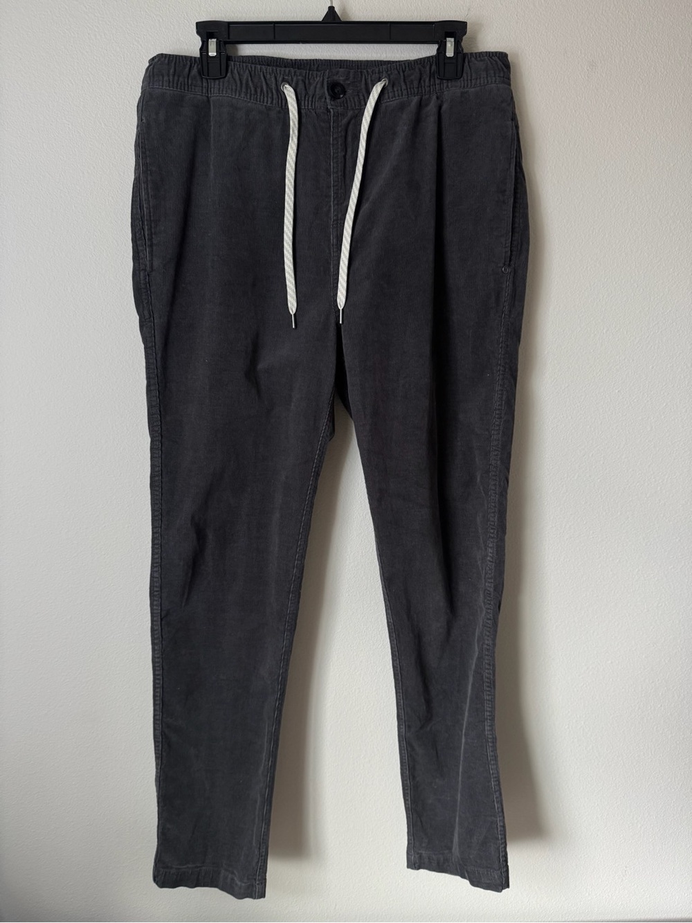 Vuori Optimist‎ Pants Charcoal Corduroy Elastic Waist Drawstring Men’s Sz L